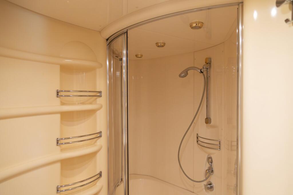 Azimut 68 EVO Alise