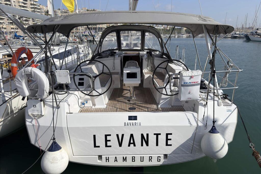 Bavaria C38 Levante