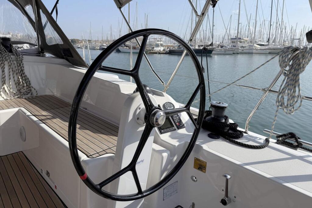 Bavaria C38 Levante