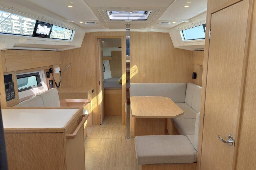 Bavaria C38 Levante