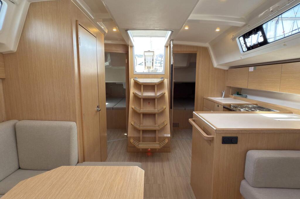 Bavaria C38 Levante