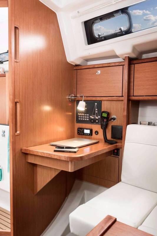 Bavaria Cruiser 34 Larabay