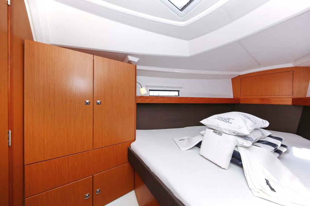 Bavaria Cruiser 37 Oracle