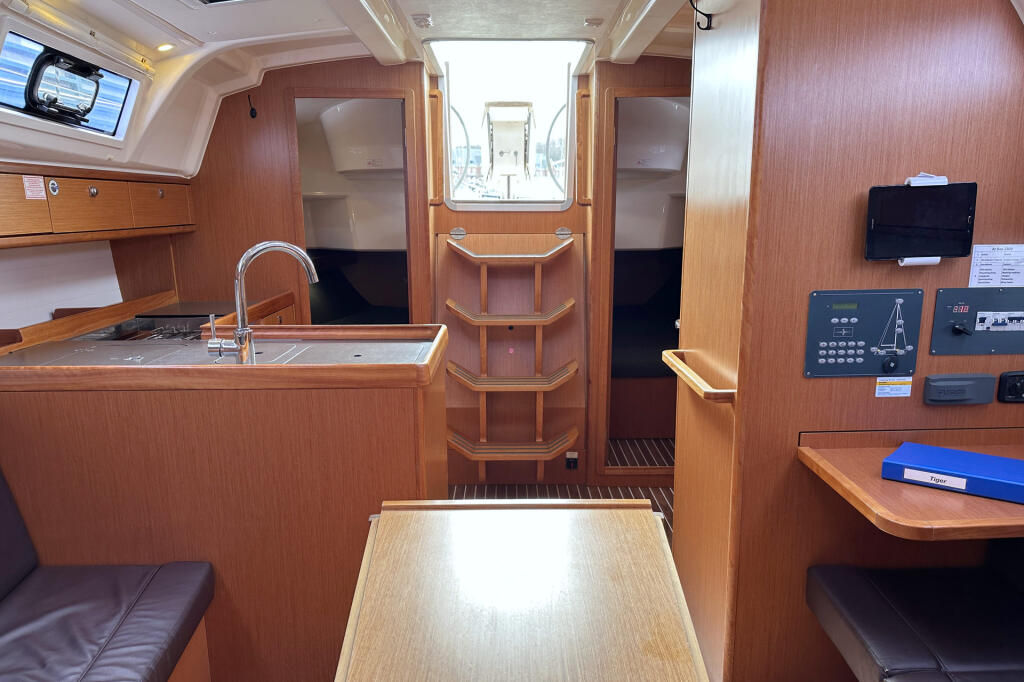 Bavaria Cruiser 37 Tiger