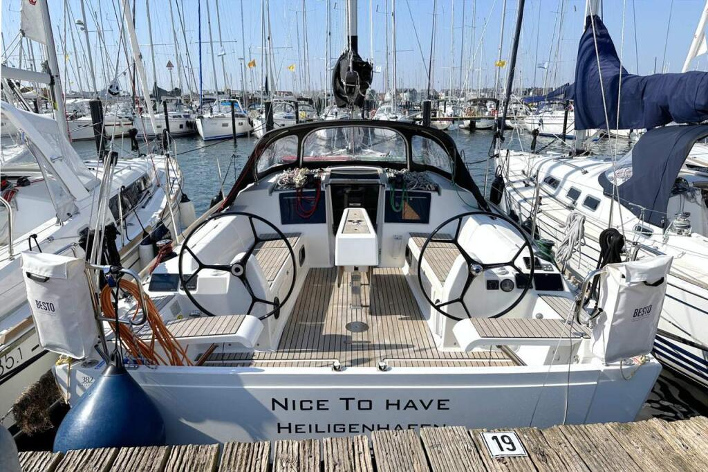 Dufour 382 GL Nice to Have