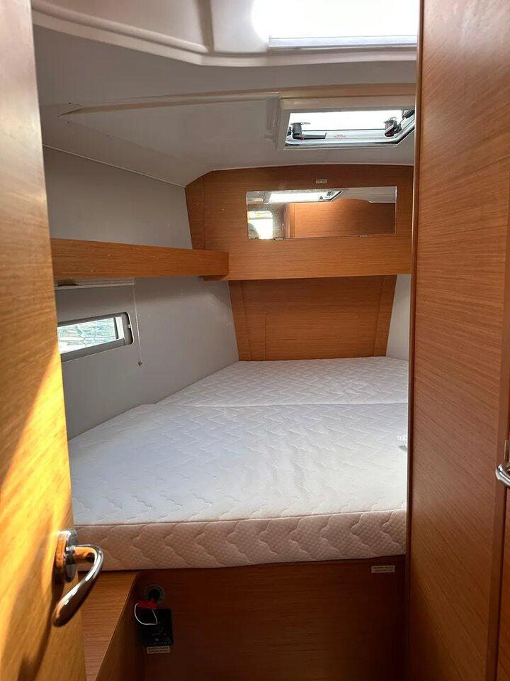 Dufour 390 GL Nagini