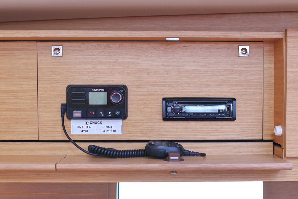 Dufour 460 GL Chuck
