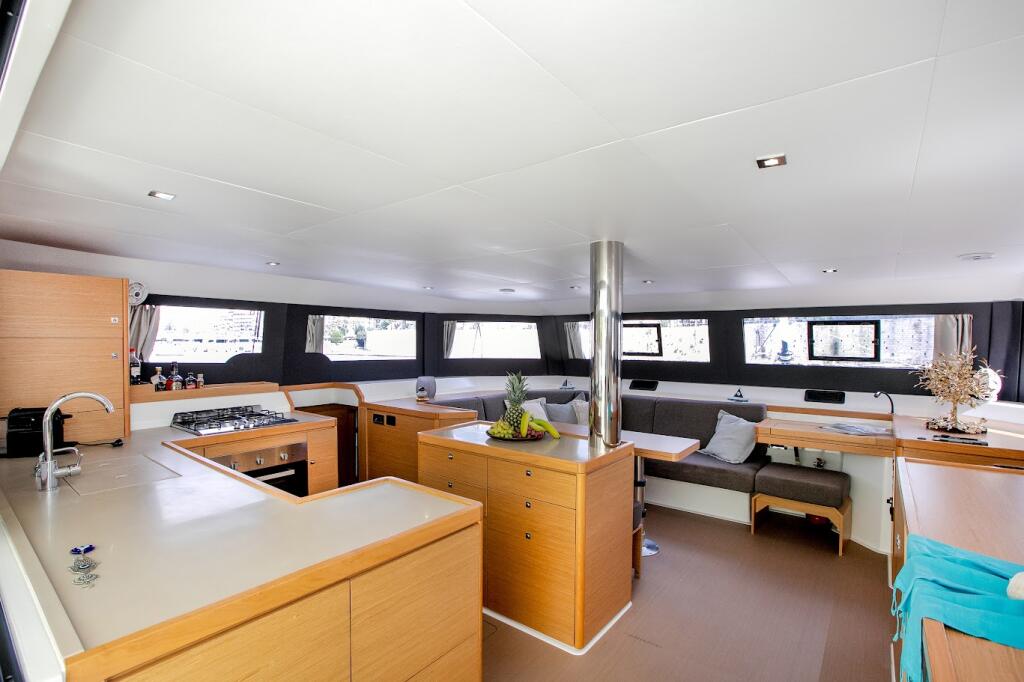 Dufour 48 Catamaran Diva