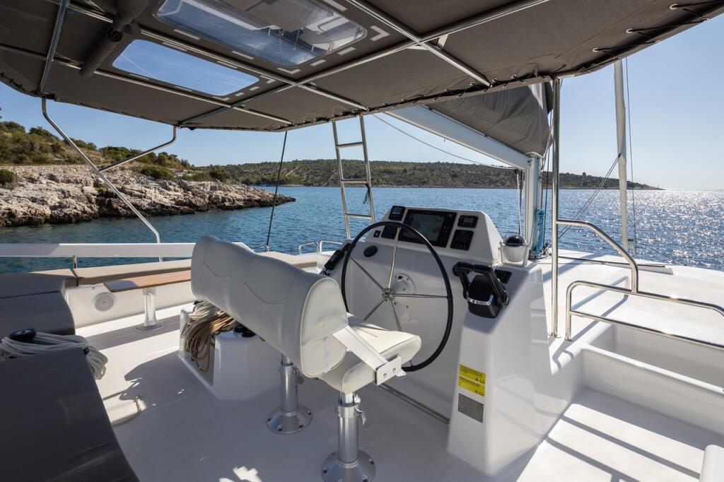 Dufour 48 Catamaran Uma