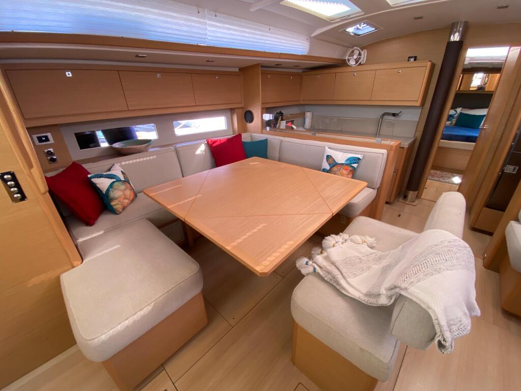Dufour 530 Liliana Bella