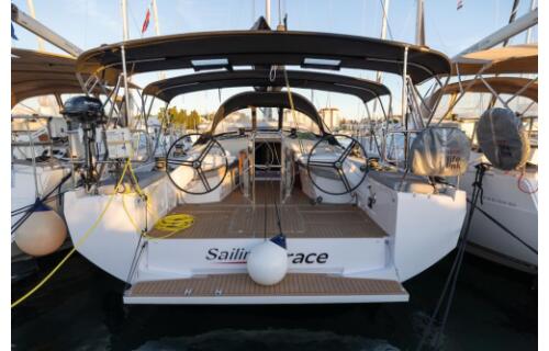 Elan E6 Sailing Grace