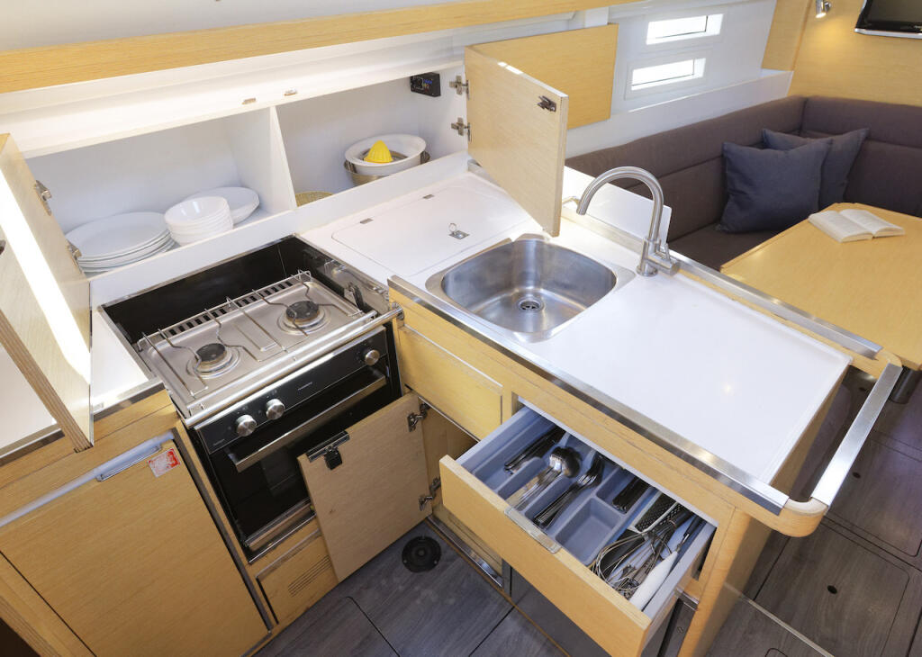 Elan Impression 35 Tesa