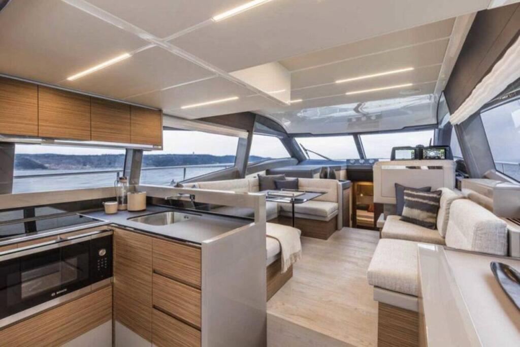 Ferretti Yachts 450 Dream