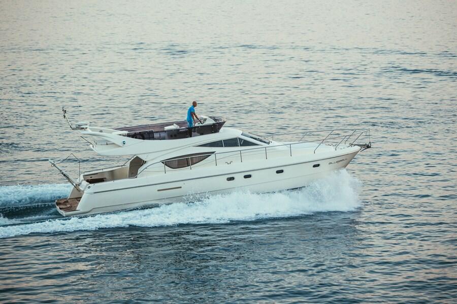 Ferretti Yachts 460 Bluebell