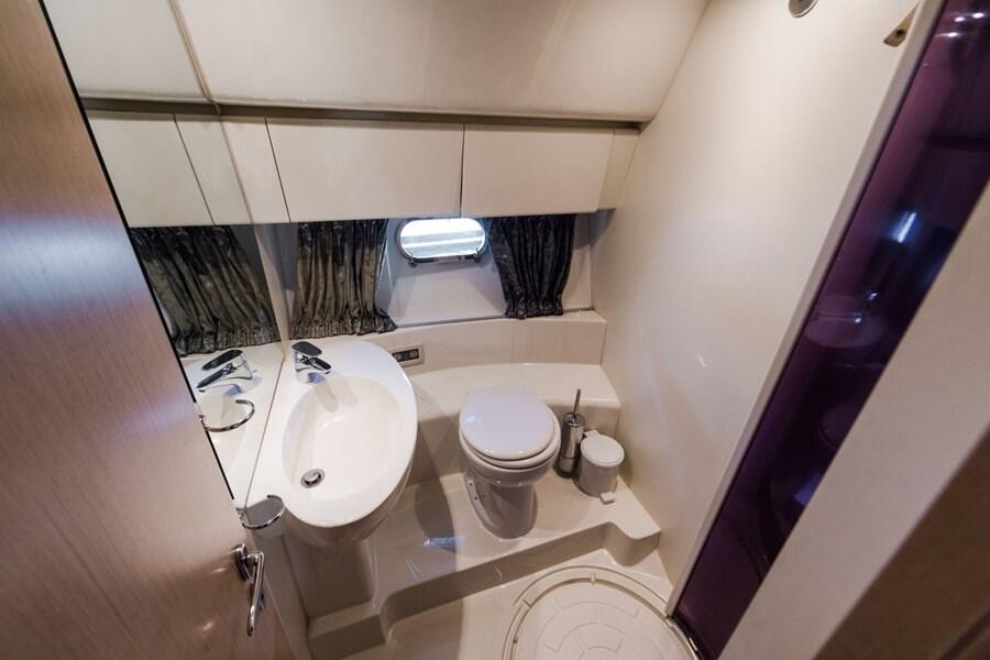 Ferretti Yachts 460 Bluebell