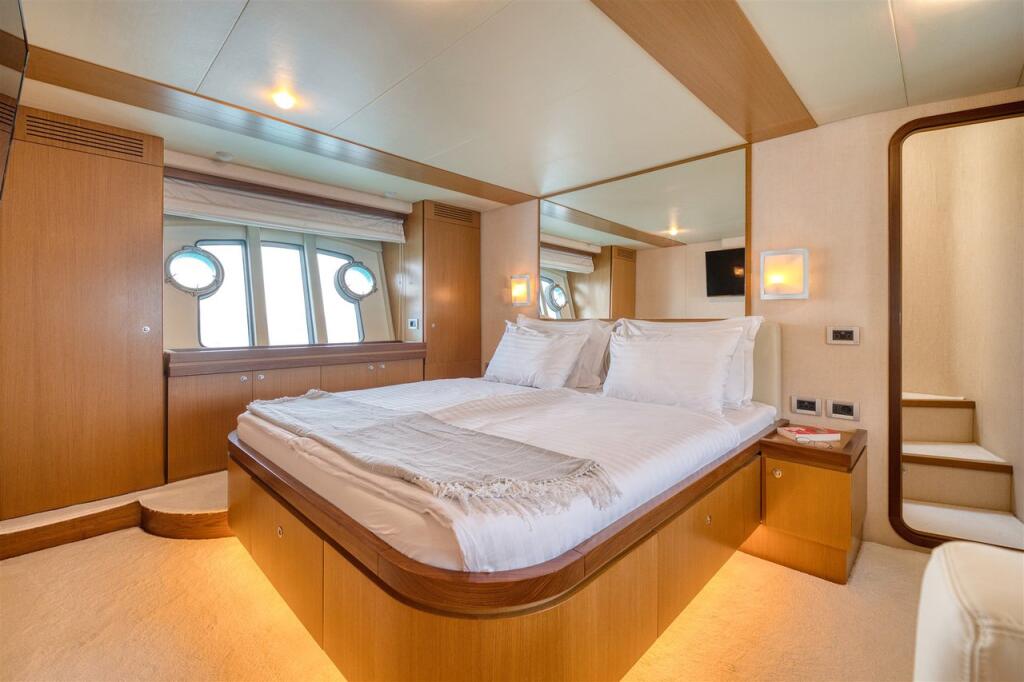 Ferretti Yachts 681 M/Y Dominique