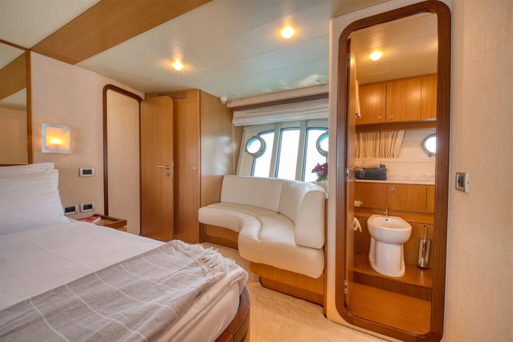 Ferretti Yachts 681 M/Y Dominique
