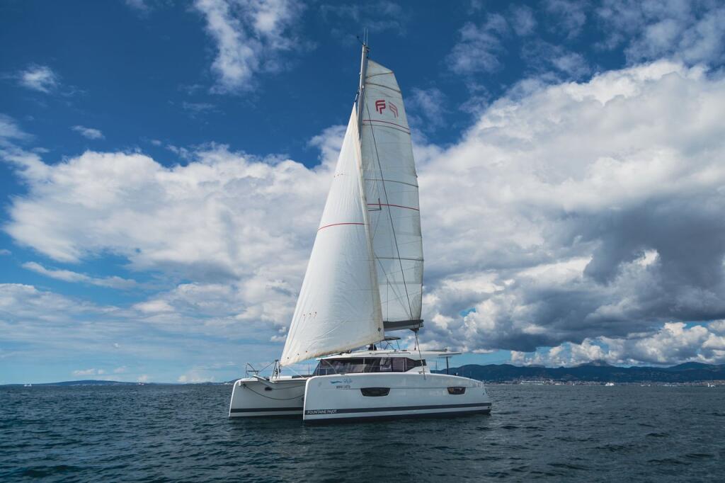 Fountaine Pajot Isla 40 Laja