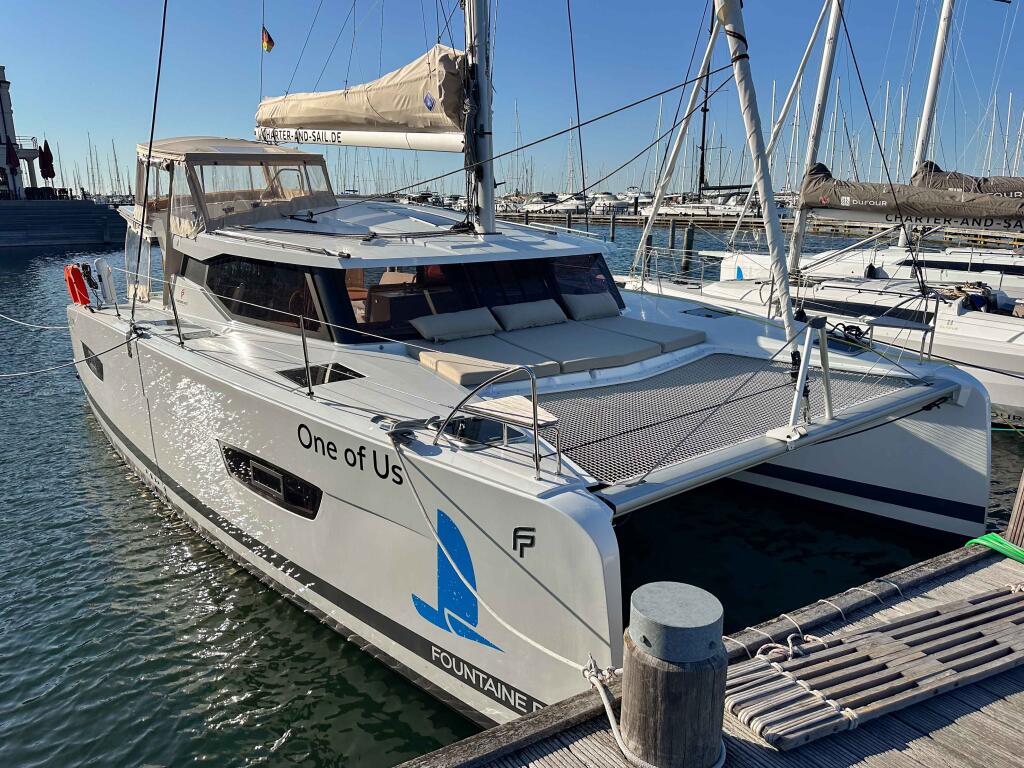 Fountaine Pajot Isla 40 One of Us