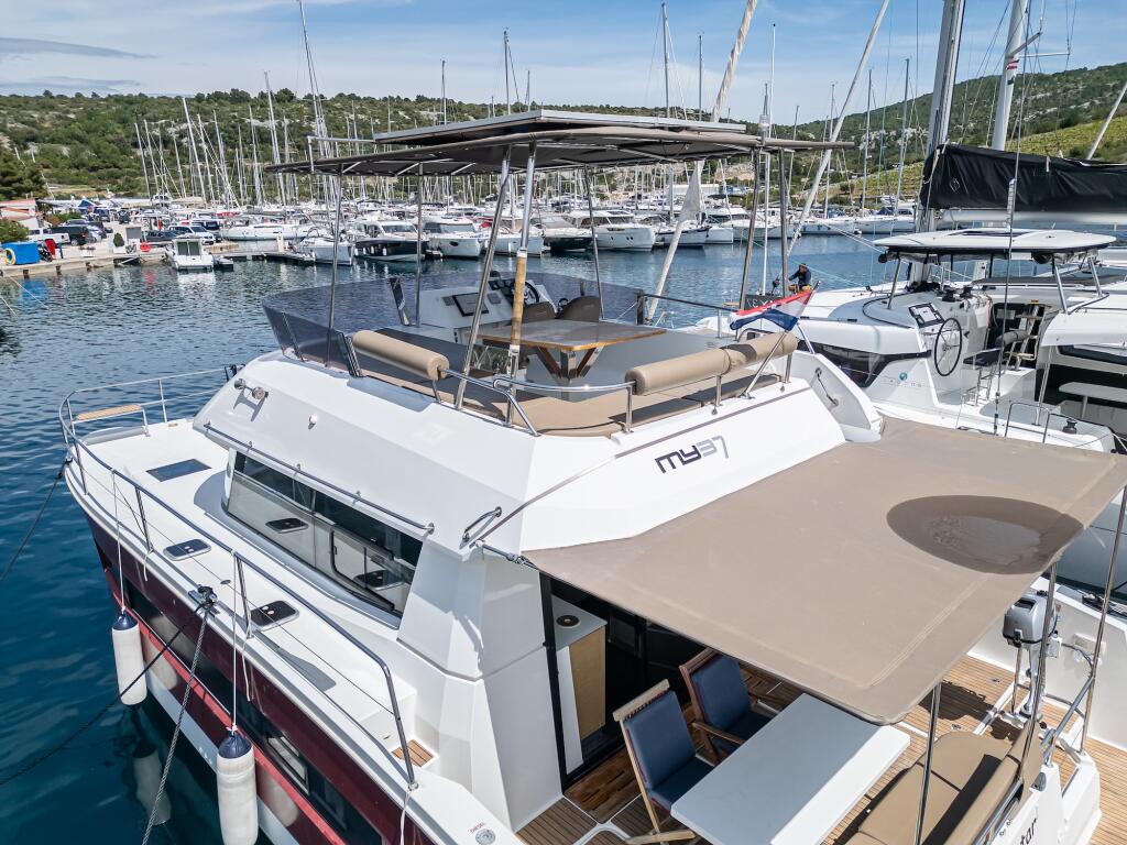 Fountaine Pajot MY 37 Dream Star