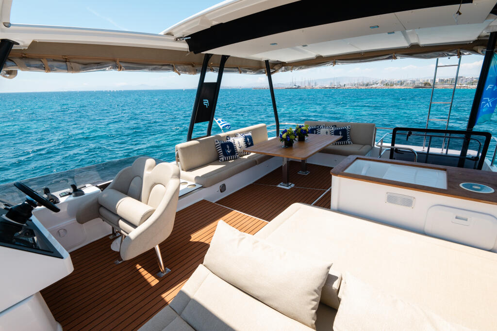 Fountaine Pajot MY6 Emy 6