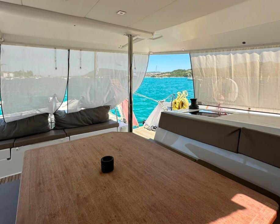 Fountaine Pajot Saba 50 Isabella