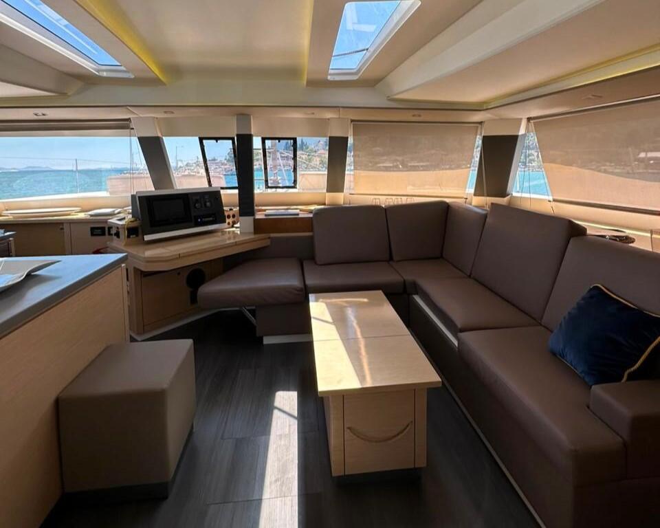 Fountaine Pajot Saba 50 Isabella