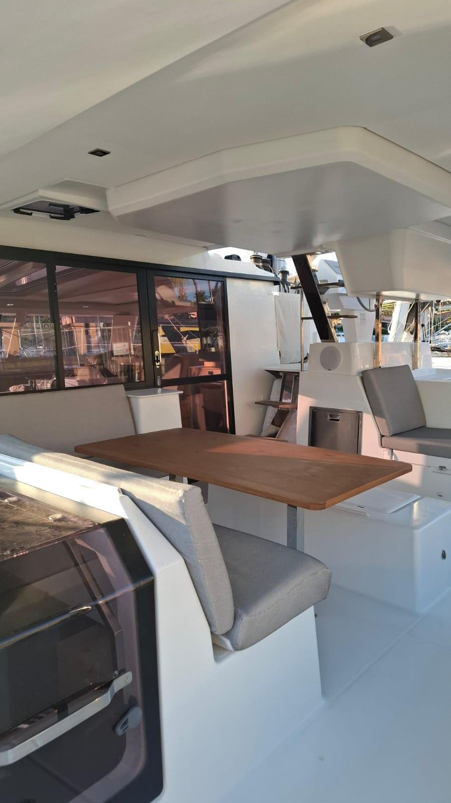 Fountaine Pajot Tanna 47 Amia