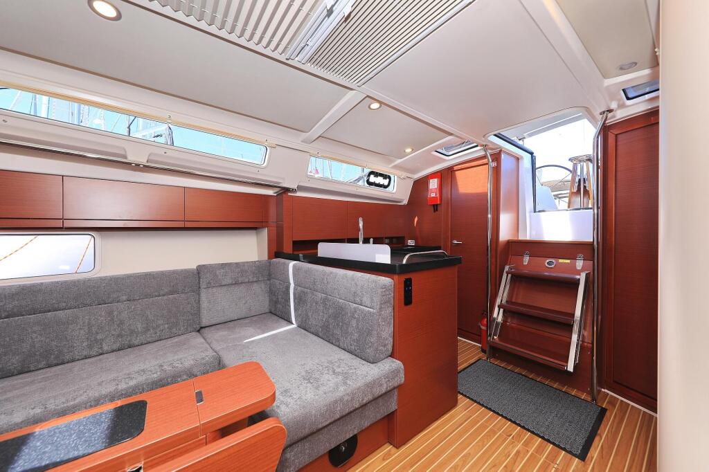 Hanse 388 Jolana