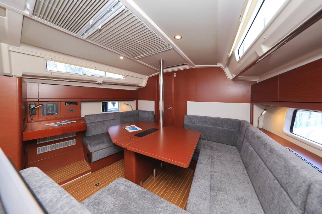 Hanse 388 Free Spirit