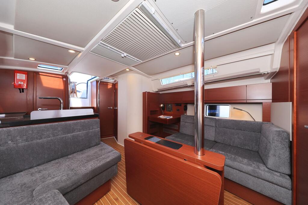 Hanse 388 Free Spirit