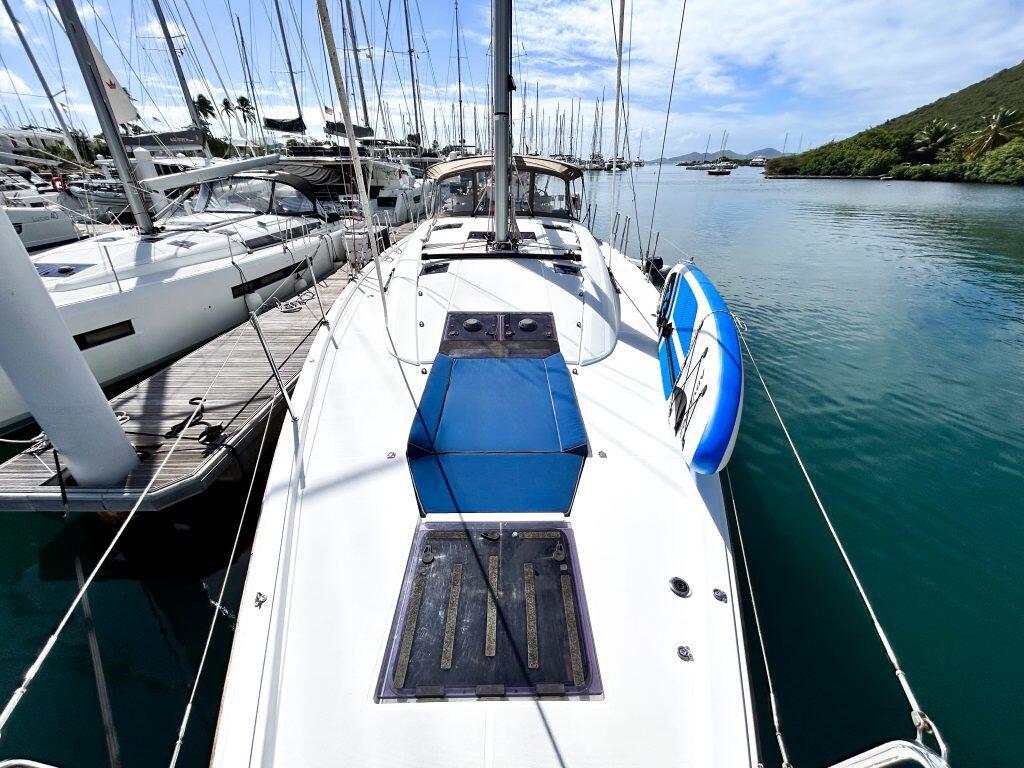 Jeanneau 54 Paradise Found