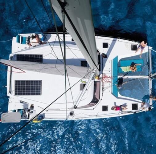 Lagoon 380 Whooper