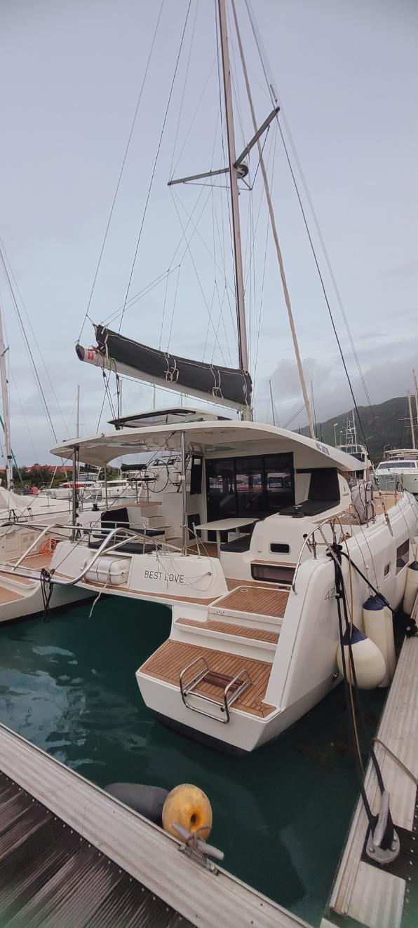 Lagoon 42 Best Love