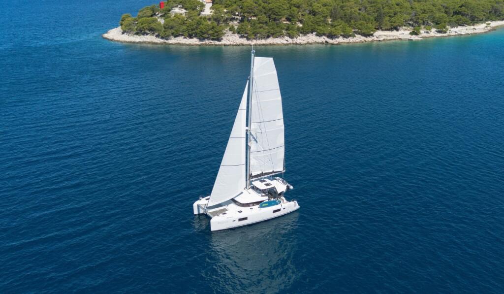 Lagoon 42 Balance 5