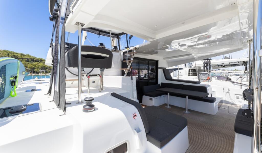Lagoon 42 Balance 5