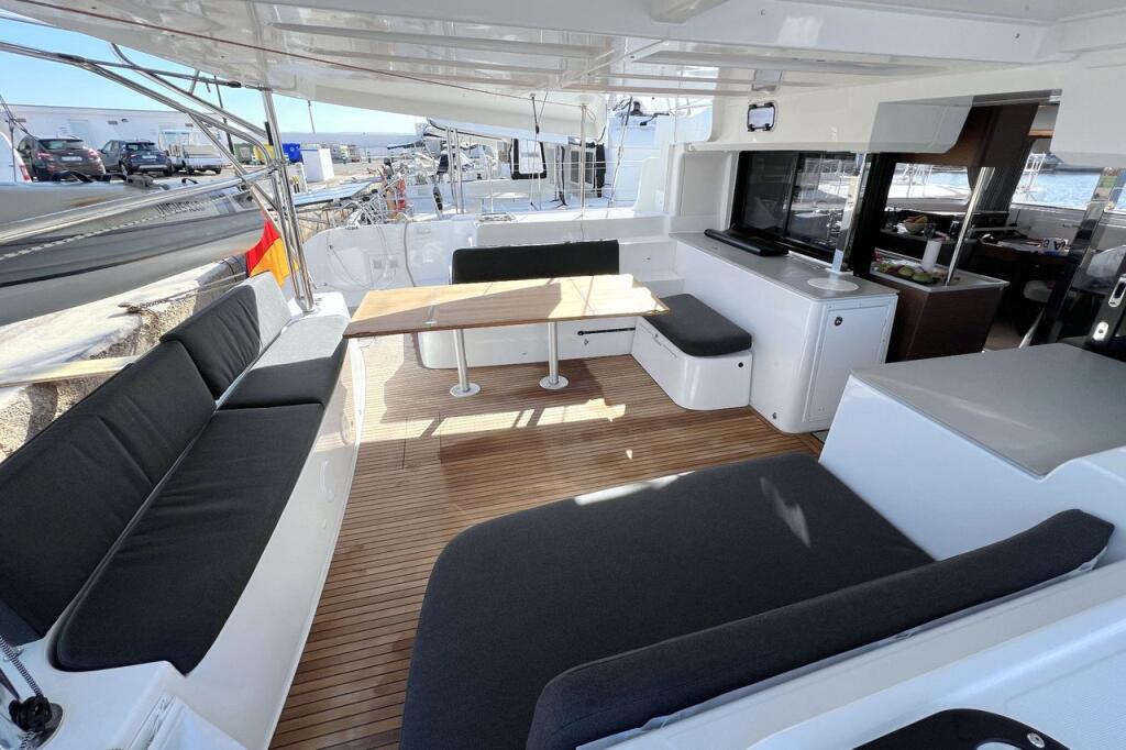 Lagoon 46 Voyager
