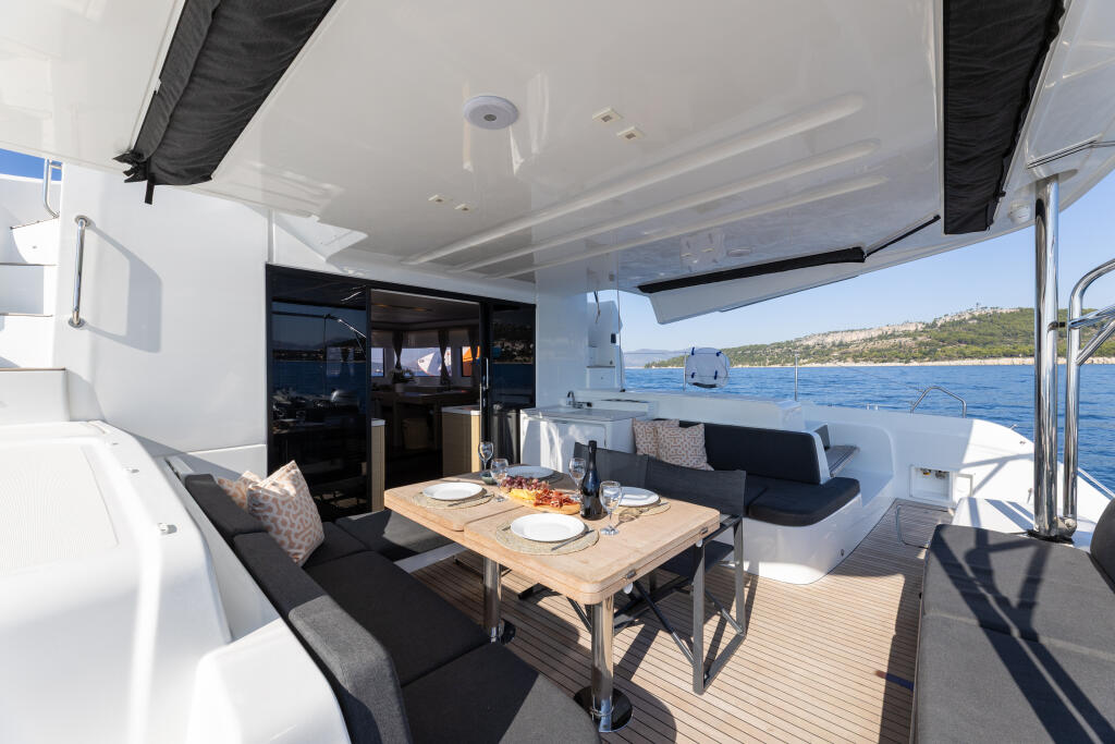 Lagoon 51 Reality