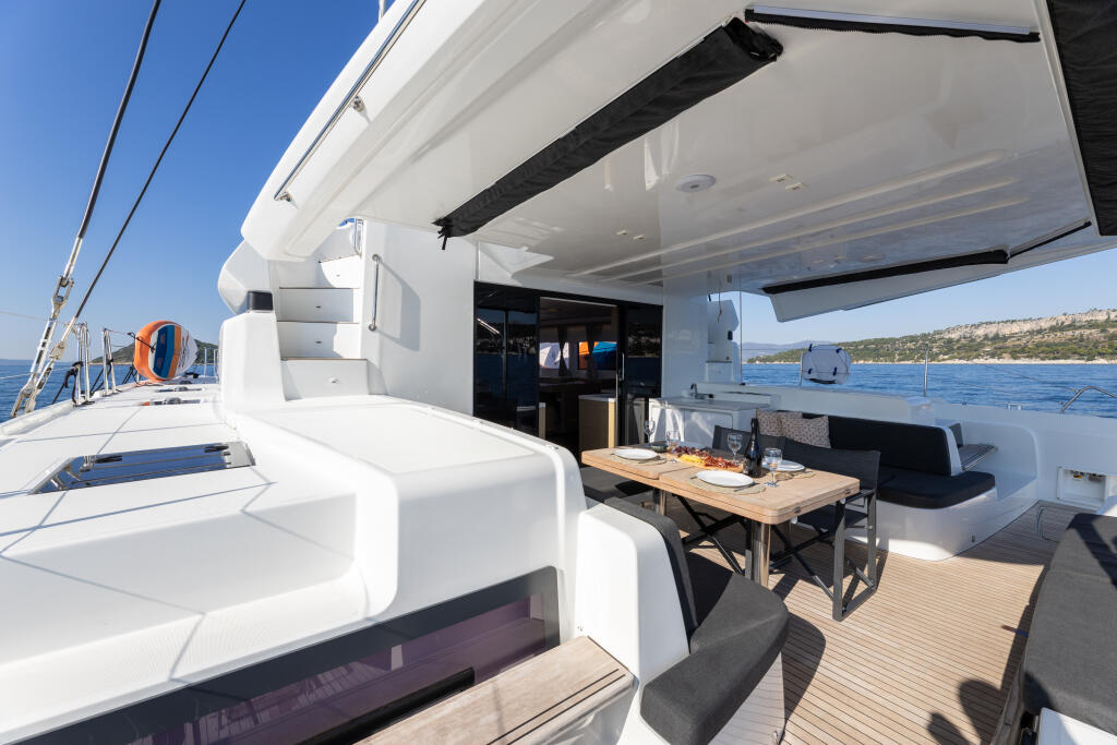 Lagoon 51 Reality