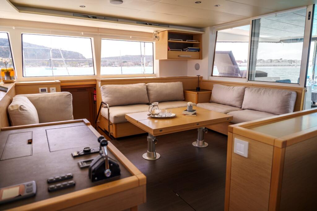 Lagoon 560 Taipan