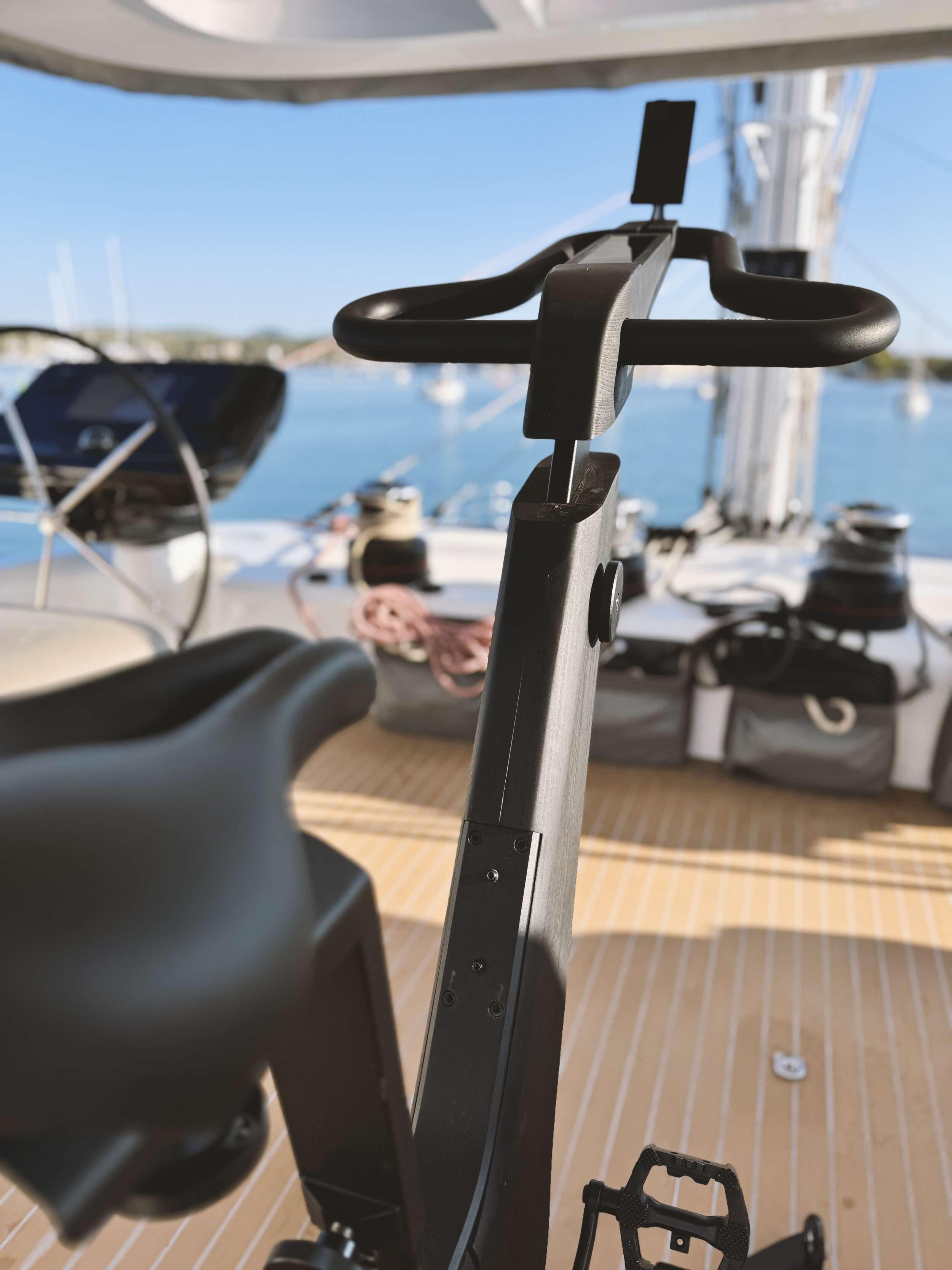 Lagoon Sixty 5 TriWing Endor