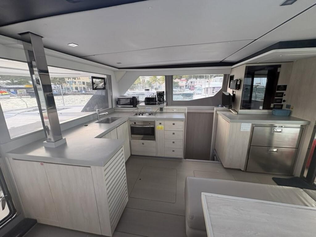 Leopard 45 Sealma