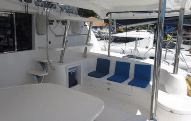 Leopard 46 Marine Venus