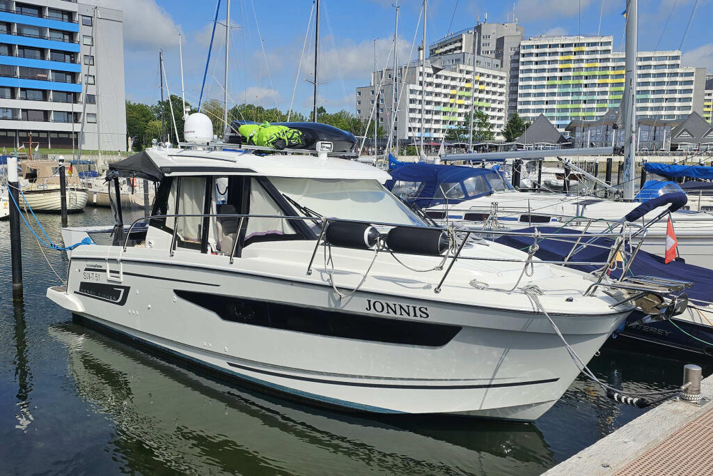 Merry Fisher 895 Offshore Jonnis