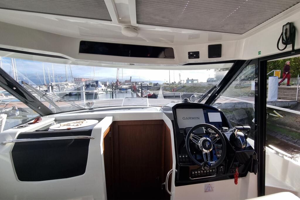 Merry Fisher 895 Offshore Jonnis