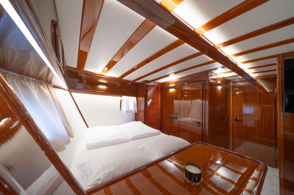 M/S Allure Allure