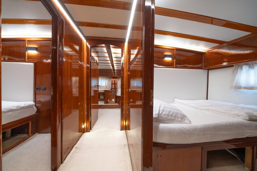 M/S Allure Allure