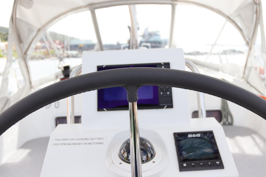 Oceanis 31 Chilli