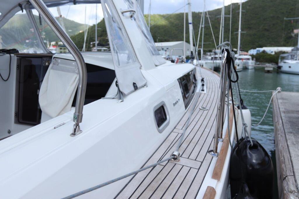 Oceanis 38.1 Arun