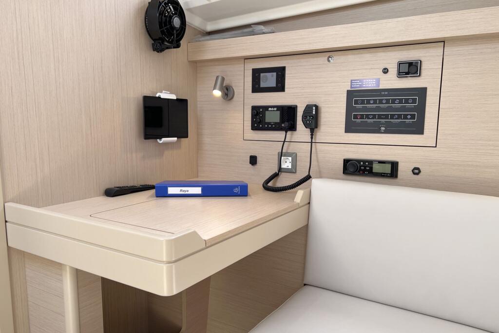 Oceanis 40.1 Raya